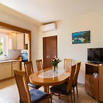 Apartment Ivope *