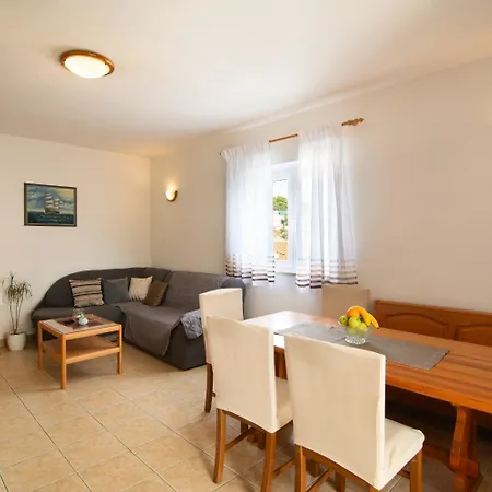 Apartment Ivope